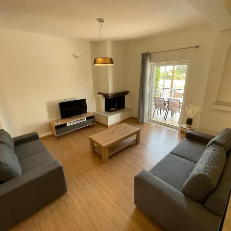 Nala's Iii نافبليو