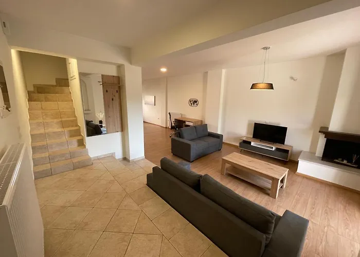 Nala's Iii * Nafplion